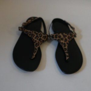 WOMENS CENEDELLA TAN BROWN BLACK ANIMAL PRINT THONG LEATHER SANDAL 38 US/8 *